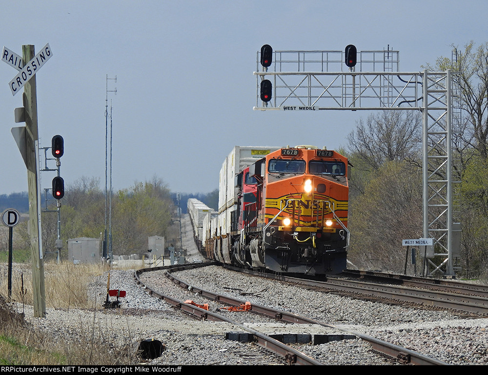 BNSF 7678